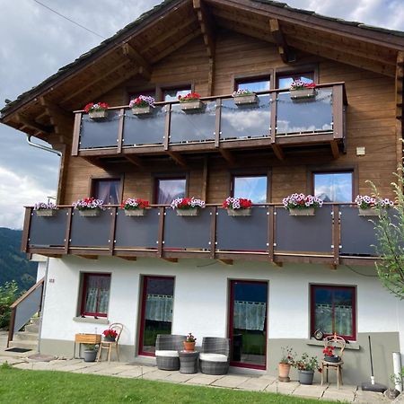 Apartamento Haus Dorfblick Grächen Exterior foto